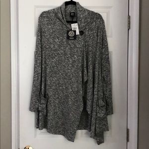 NWT Gray black comfy bobeau wrap with button